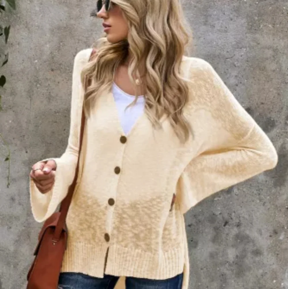 🍁New Apricot Loose Lightweight V Neck Buttoned Sheer Knit Cardigan - Picture 15 of 17